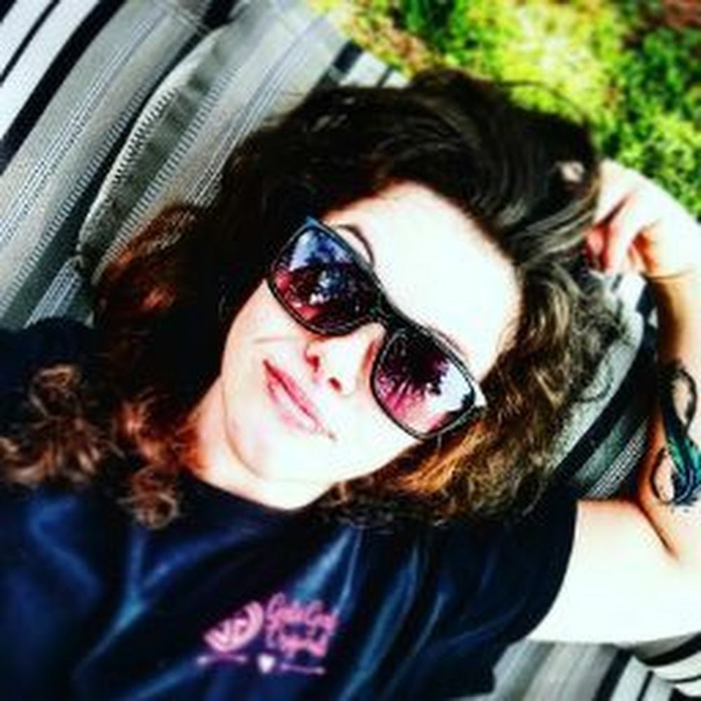 Meet your Posher, Marina